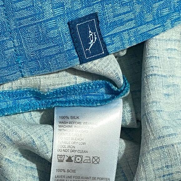 Tommy Bahama XL – Button-Up Shirt – Blue – Short Sleeve – 100% Silk - Picture 7 of 8